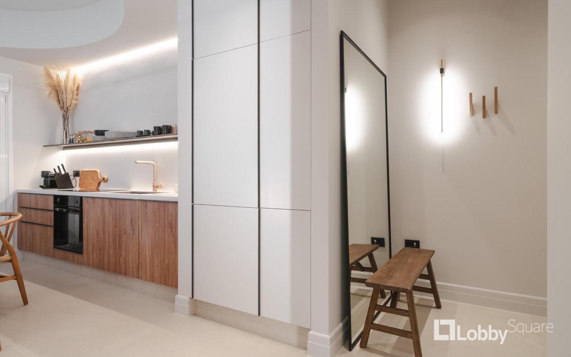 Muse Apartment By Lobbysquare Атина Екстериор снимка